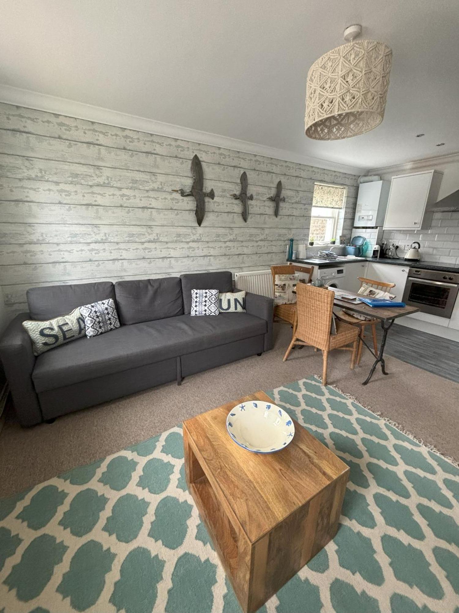 The Beach House Holiday Apartments 伊斯特布恩 外观 照片