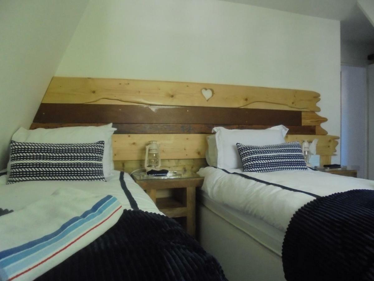 The Beach House Holiday Apartments 伊斯特布恩 外观 照片